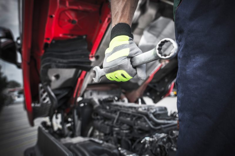 Semi Trucks Mechanic Air Conditioning installation of Any system or component, for any commercial vehicle